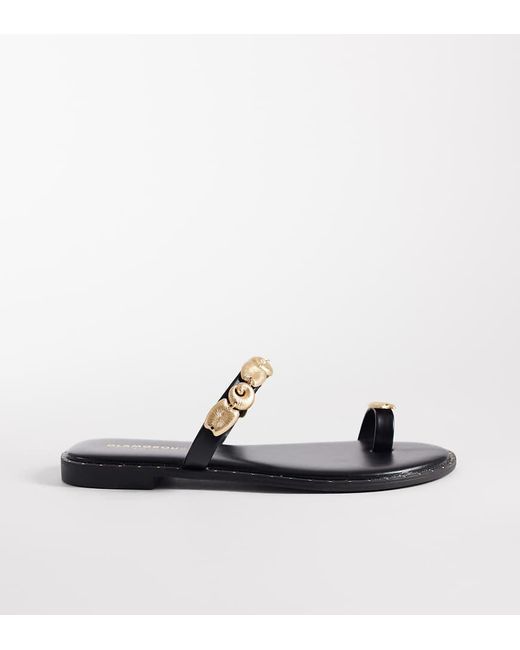 Glamorous White Flat Sandals With Shells