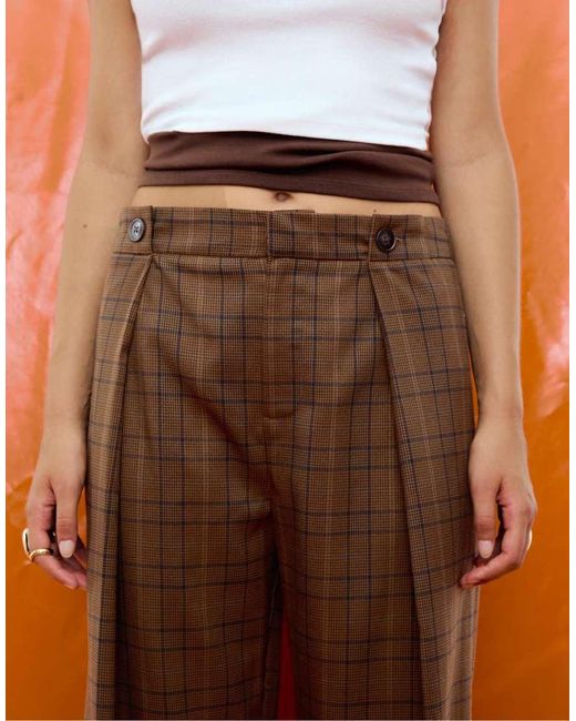 Stradivarius Geruite Nette Broek Met Figuurnaden in het Brown