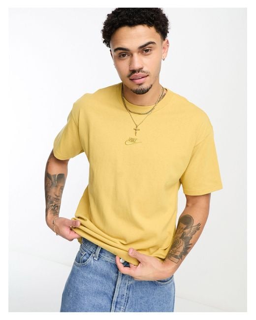 Camiseta dorada con logo Nike de hombre de color Amarillo | Lyst