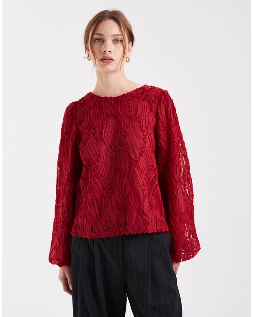 Top manches texturé Object en coloris Red