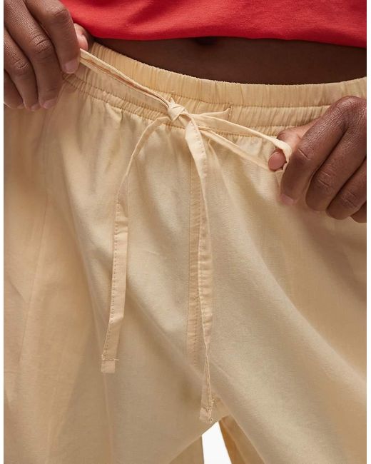 Pantaloni A Fondo Ampio Latticello di TOPSHOP in Red