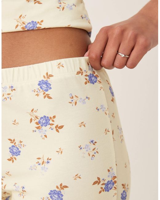 ASOS Natural – superknappe shorts