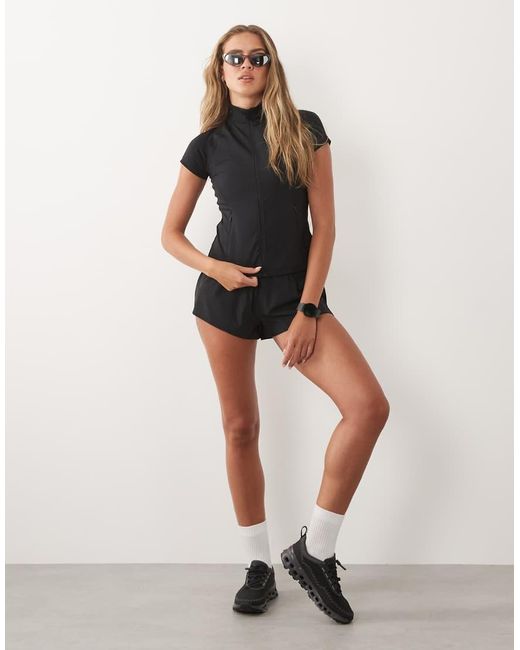 4505 Black Active Zip Up Short Sleeve Running Jacket With Zip Pockets