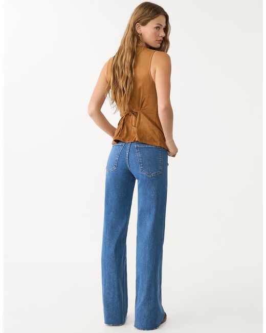 Jeans Minimal Medio Con Cuciture di Stradivarius in Blue