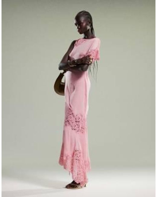 Robe mi-longue à manches évasées et détail en dentelle - rose ASOS en coloris Multicolor