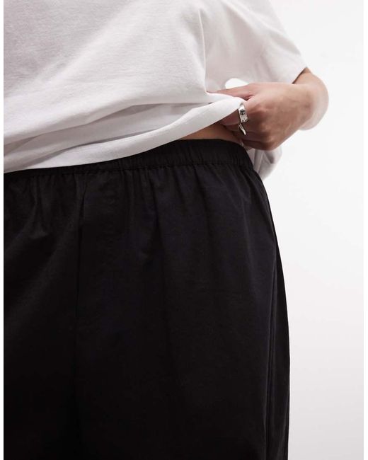 Plus Xl di Collusion in White