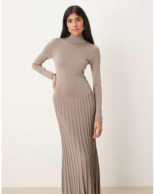 Pretty Lavish Natural Fine Knit Drop Hem Pleat Maxi Dress