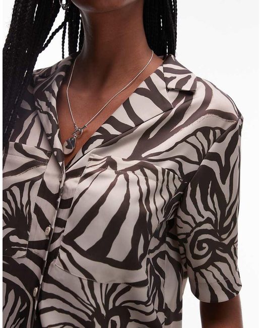 TOPSHOP Satijnen Resort-Overhemd Met Bruine Schelpenprint, Deel Van Co-Ord Set in het Brown