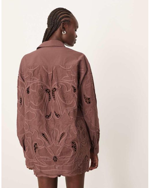 Camisa Marrón Con Bordado Floral Calado Simétrico De Algodón De (Parte De Un Conjunto) ARRANGE de color Brown