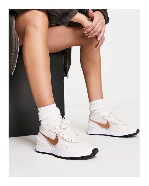 Nike White – waffle one mesh – sneaker