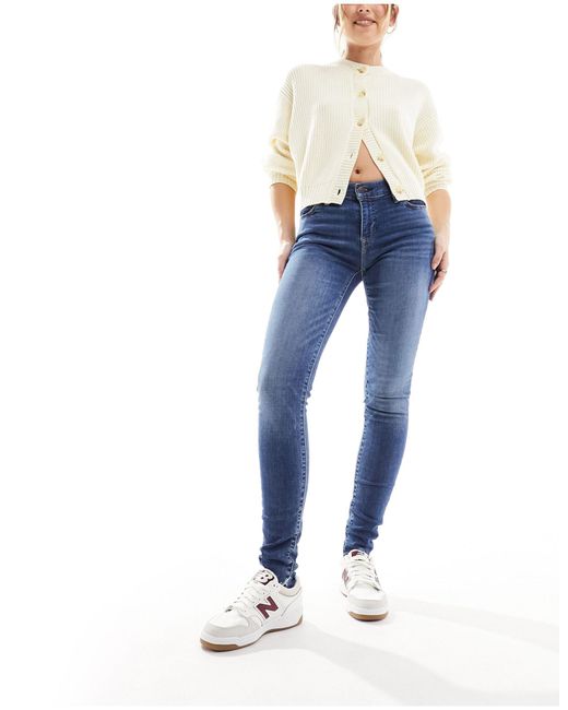 710 - jeans super skinny medio di Levi's in Blue