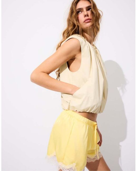 Stradivarius Natural Balloon Waistcoat