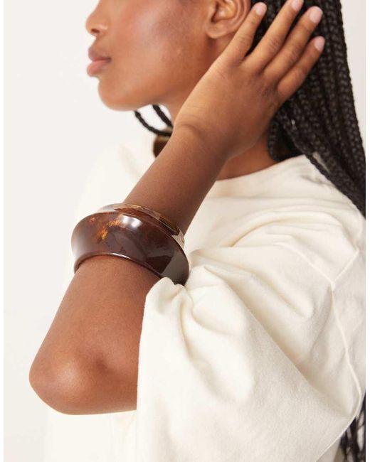 Pulsera Ámbar De Resina Con Forma Abstracta De ASOS de color Blue