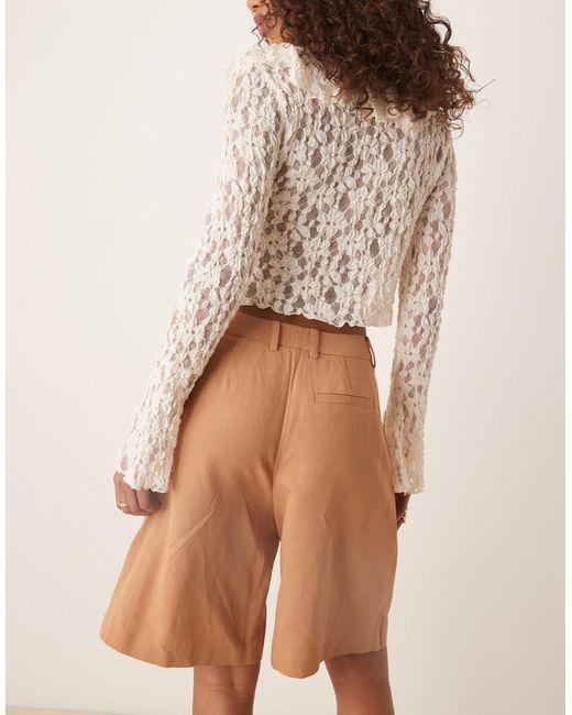 ASOS Natural – elegante longline-city-shorts aus leinenimitat