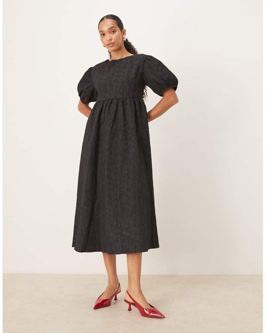 Ghospell Black Jacquard Maxi Dress With Scoop Back Buckle Detail