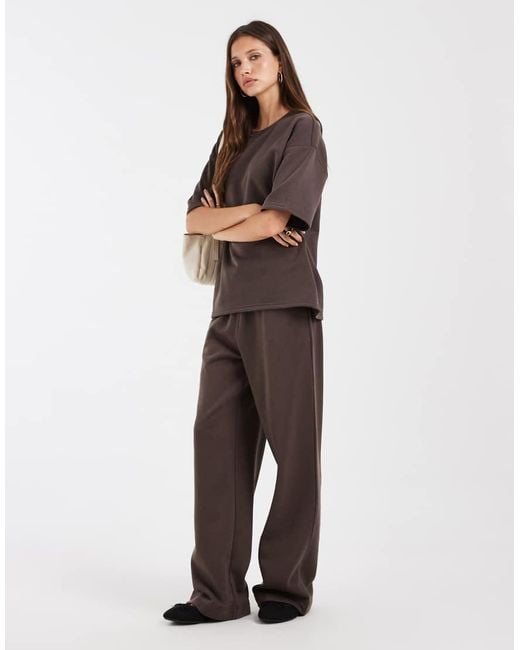 Vero Moda Brown Oversized Short Sleeve Sweatshirt