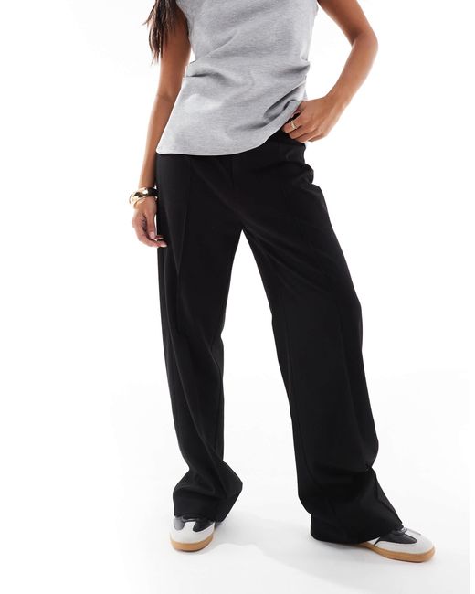 Petite - pantalon droit ajusté avec nervures à l'avant Pull&Bear en coloris Black