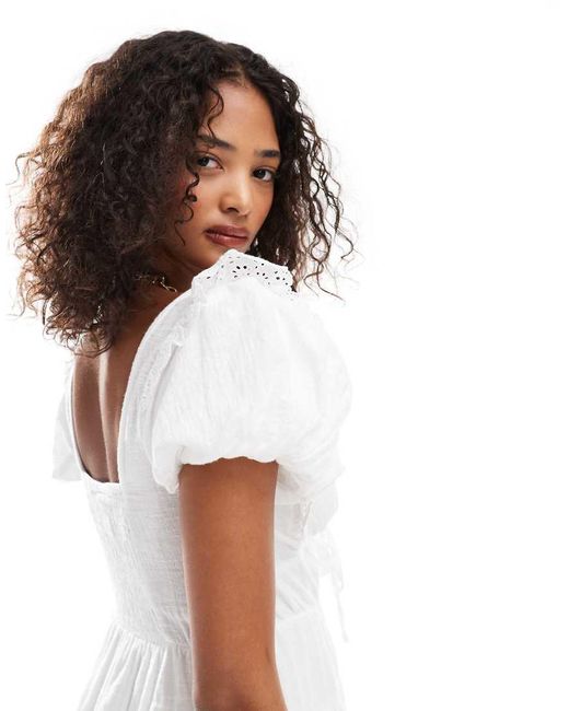 Stradivarius Str in het White