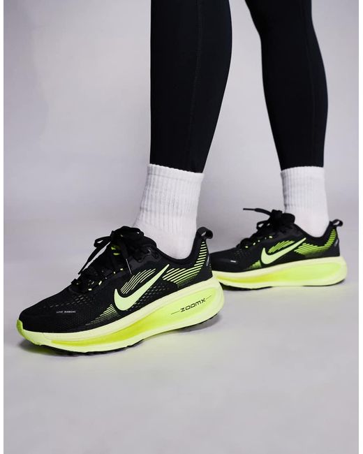 Nike Black Vomero 18 Trainers