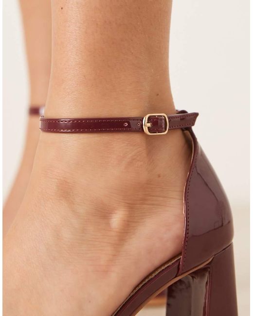 Glamorous Natural Block Heeled Sandals With Bow