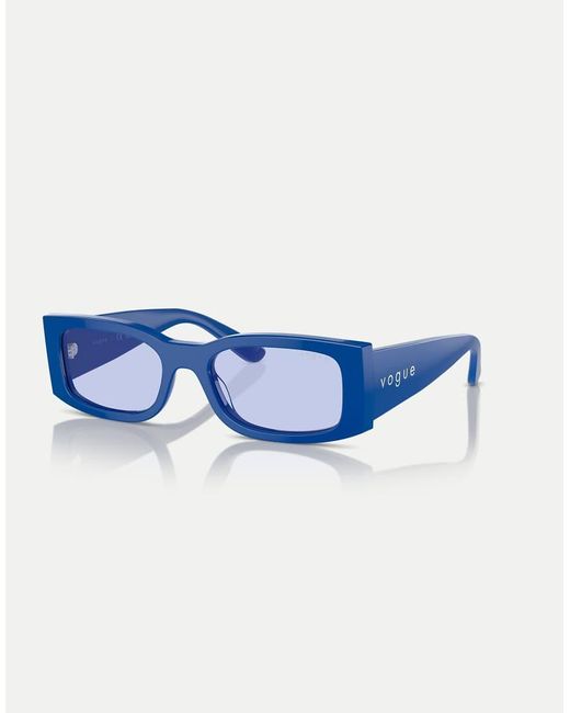 Occhiali Da Sole Rettangolari Con Lenti Viola di Vogue in Blue
