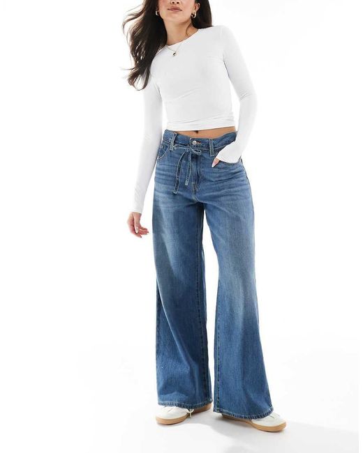 Levi's Losvallende Rechte Jeans in het Blue
