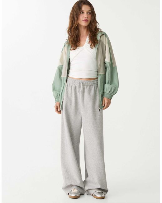 Stradivarius Gray – weit geschnittene jogginghose