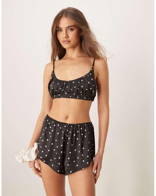 Brassière E Pantaloncini Corti di ASOS in Black