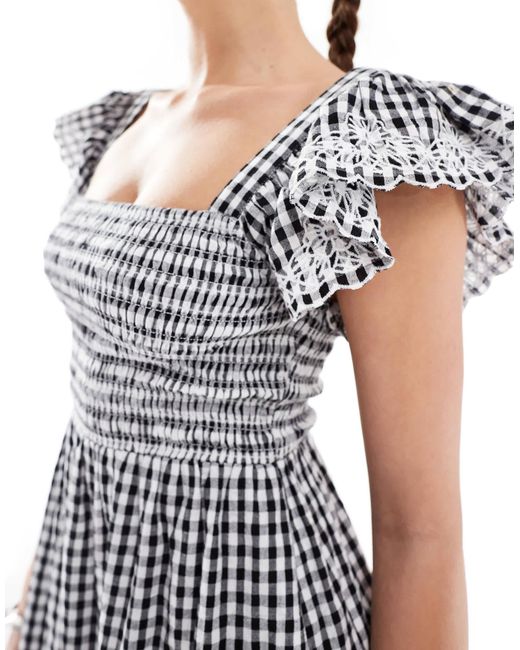 Robe mi-longue avec manches à volants - vichy New Look en coloris White
