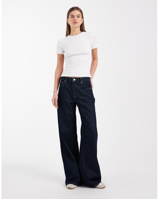 ONLY Aansluitende Geribbelde Top in het White