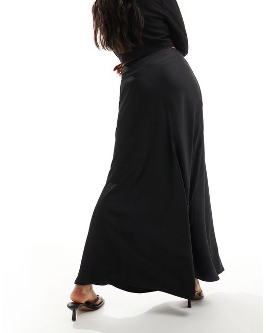 Falda larga negra NA-KD de color Black