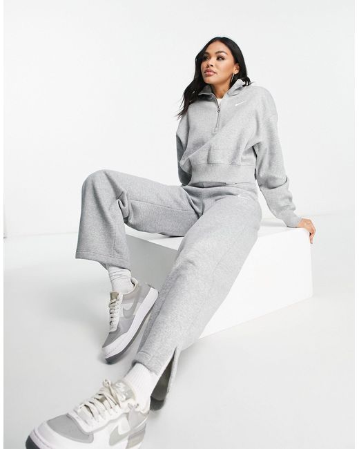 Nike cropped deals quarter zip