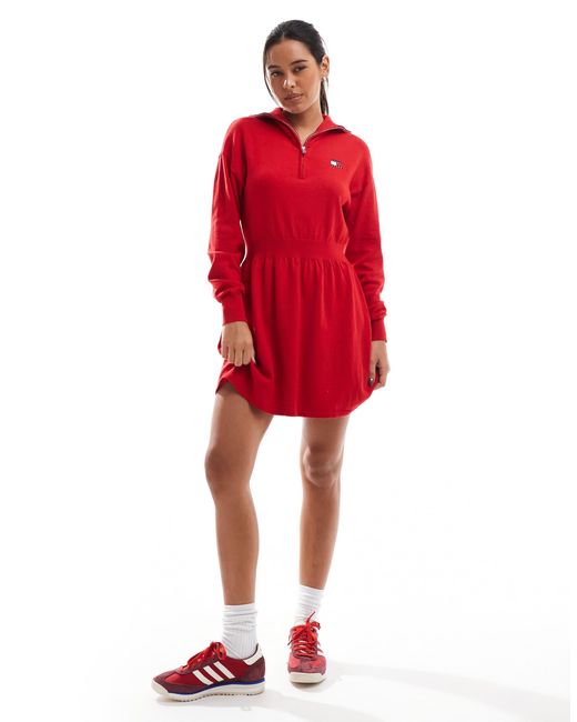 Tommy Hilfiger Red – eng anliegendes und ausgestelltes mini-pulloverkleid