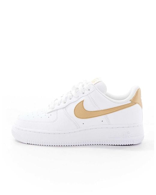 Nike White Air Force 1 '07 Sneakers