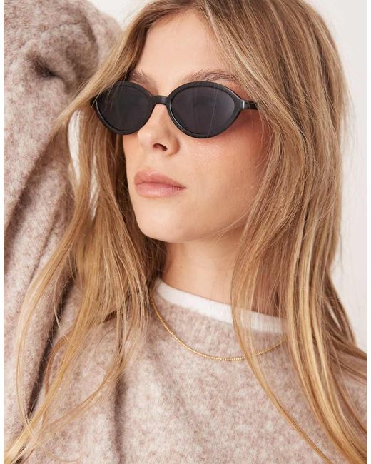 Occhiali Da Sole Ovali Slim Neri di ASOS in Brown