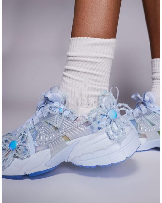 Nike V2K Run Artist Collection Shoes in Blue | Lyst Canada