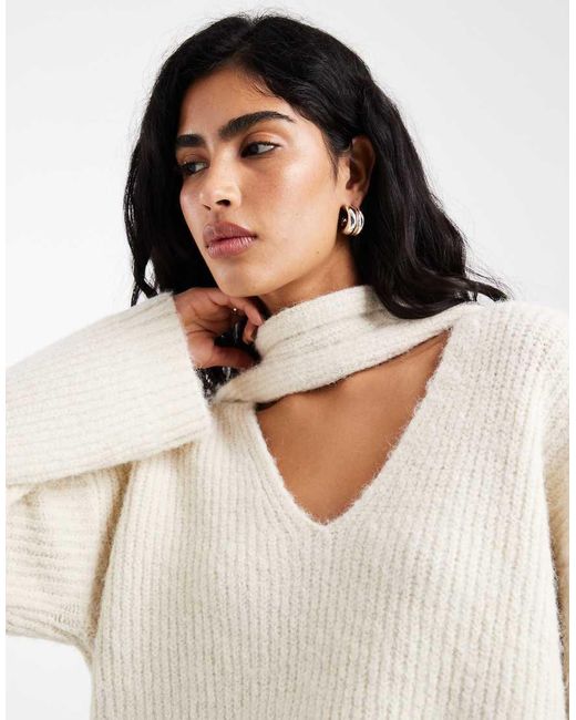 4th & Reckless Natural Wool Feel Scarf Detail V Neck Jumper