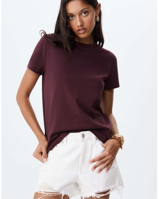 Stradivarius Red – weiches basic-t-shirt im regular fit