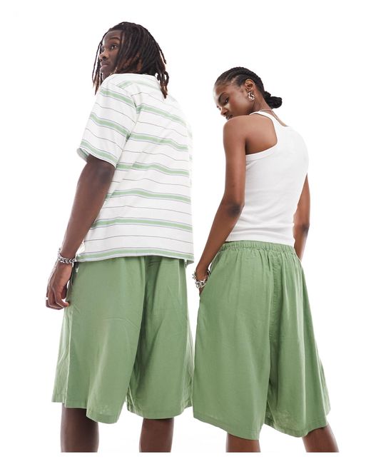 Weekday Green – patrik – unisex-shorts aus em leinen, exklusiv bei asos
