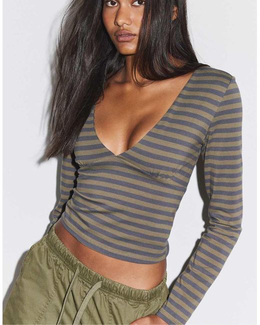 Stradivarius Green Under-bust Cut Long Sleeve T-shirt