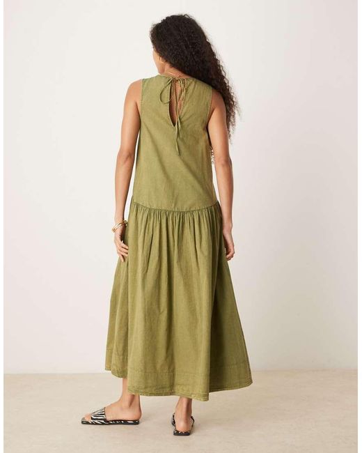 Vestido Midi Verde Amplio Con Cuello Barco Y Cintura Baja De ASOS de color Green