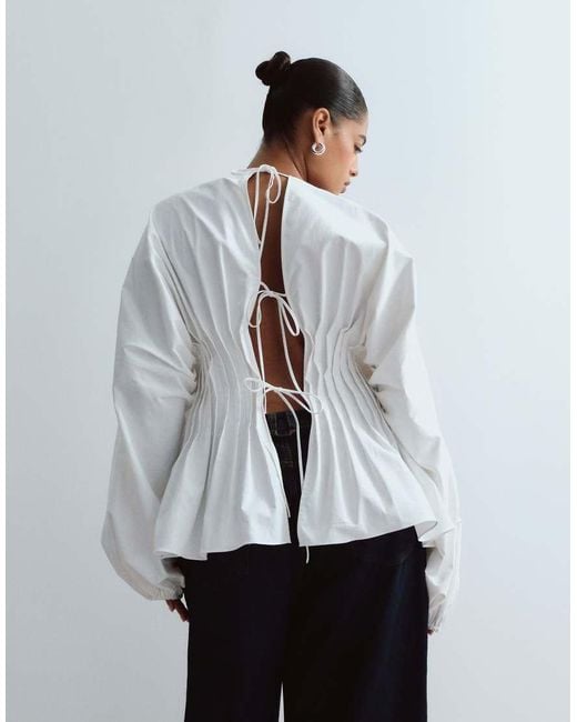 ARRANGE Gray Curve Volume Sleeve Pleated Cinched Waist Top