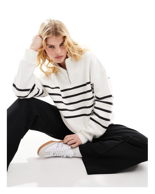 Felpa store bershka bianca