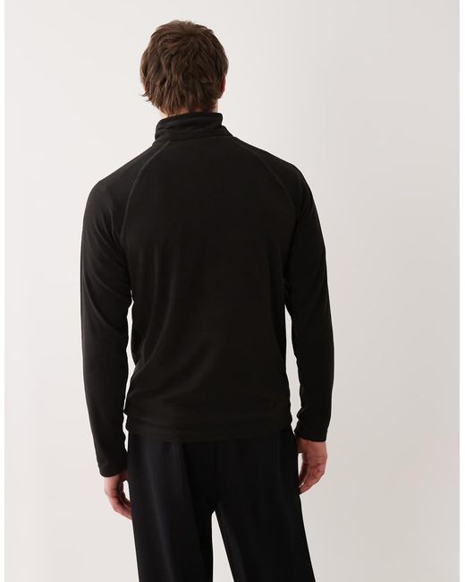 Regatta Black Montes Lightweight Half Zip Fleece for men