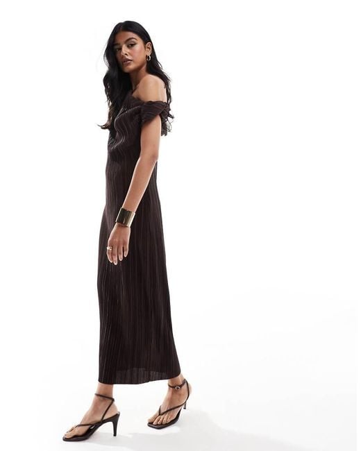 ASOS Fallen Shoulder Maxi Dress With Twist Plisse in White | Lyst UK