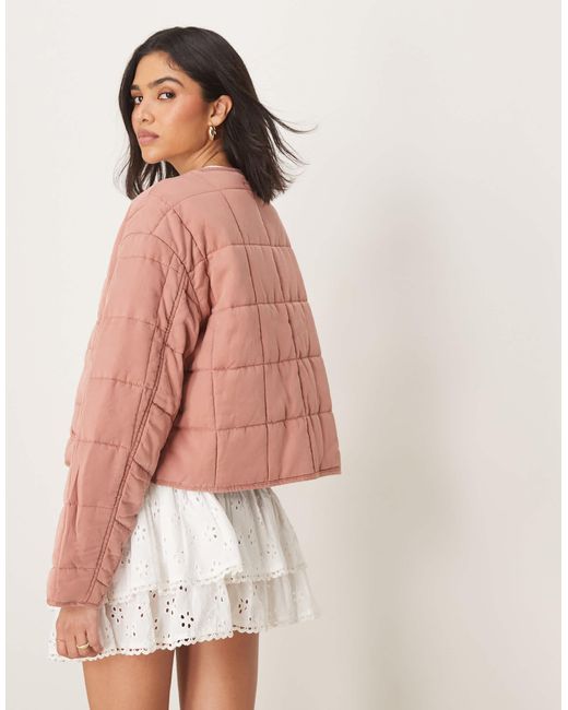 ASOS Natural – kragenlose kurze steppjacke