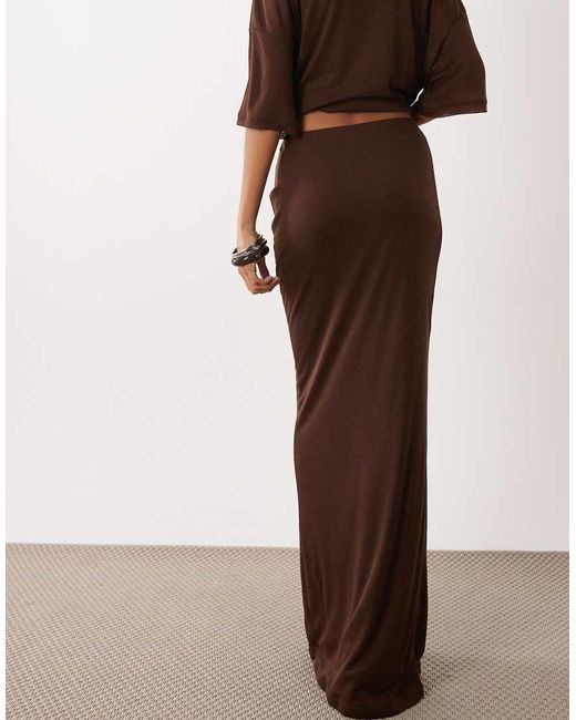 SNDY'S Brown Fine Knit High Waisted Maxi Skirt