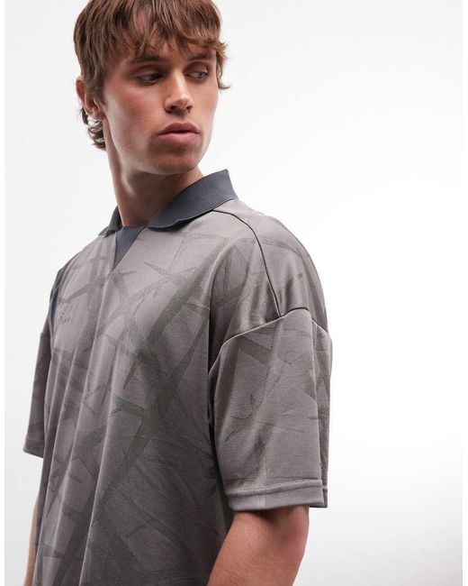 Umbro Gray Boxy Oversized Football Shirt for men