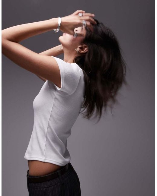 TOPSHOP Gray Rib Fitted Curve Hem Tee