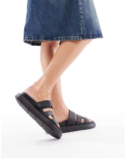 Sandalias Negras Con Tiras Dobles De London Rebel de color Black